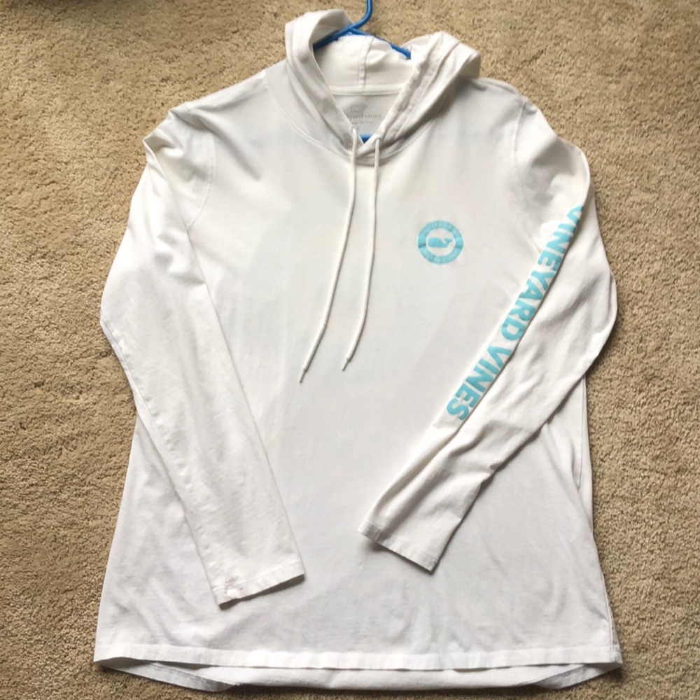 Vineyard Vines white long sleeve hooded T-shirt. Womens size large.